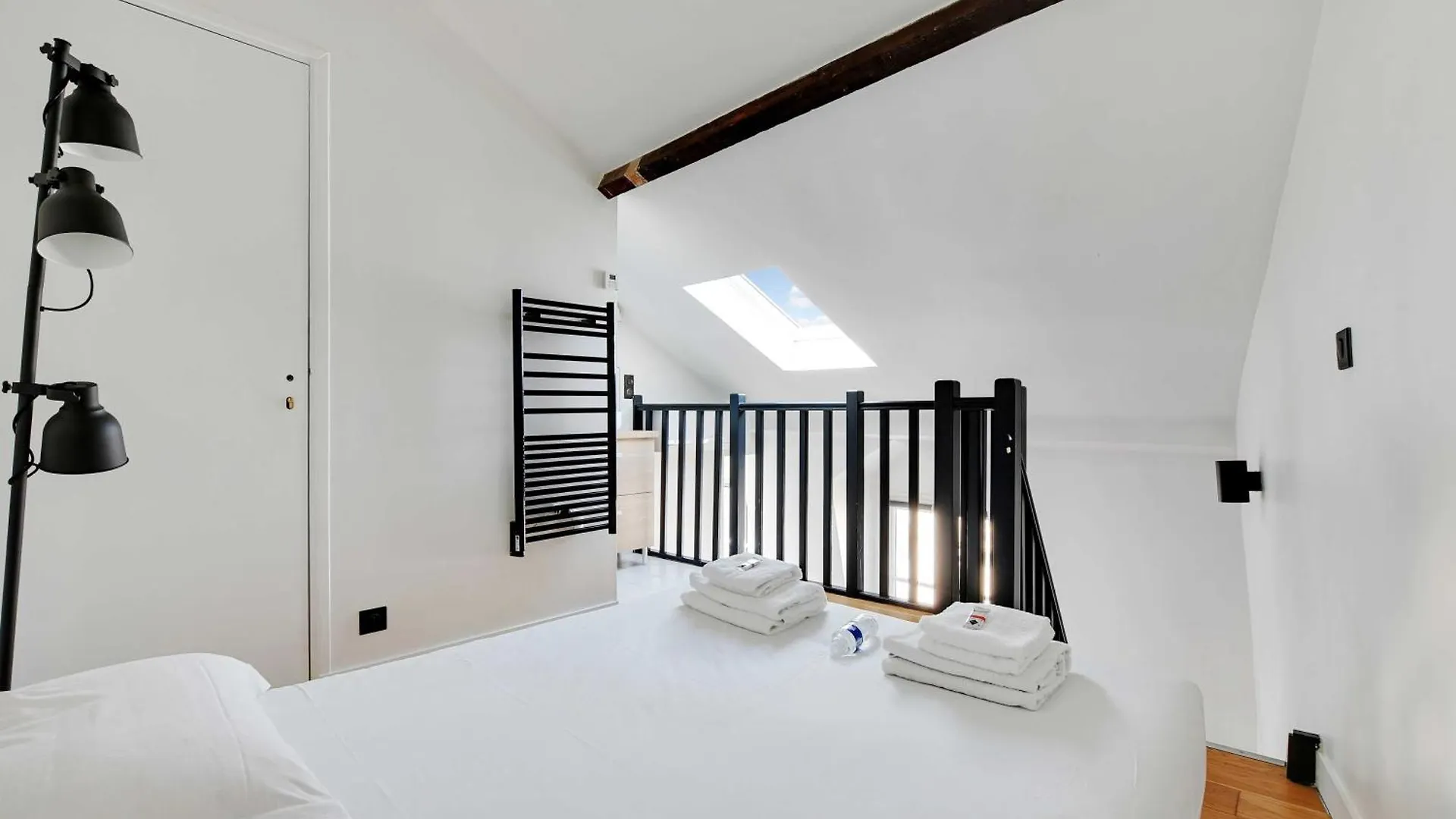Charming With Ac -rue Des Archives- Le Marais * Parijs